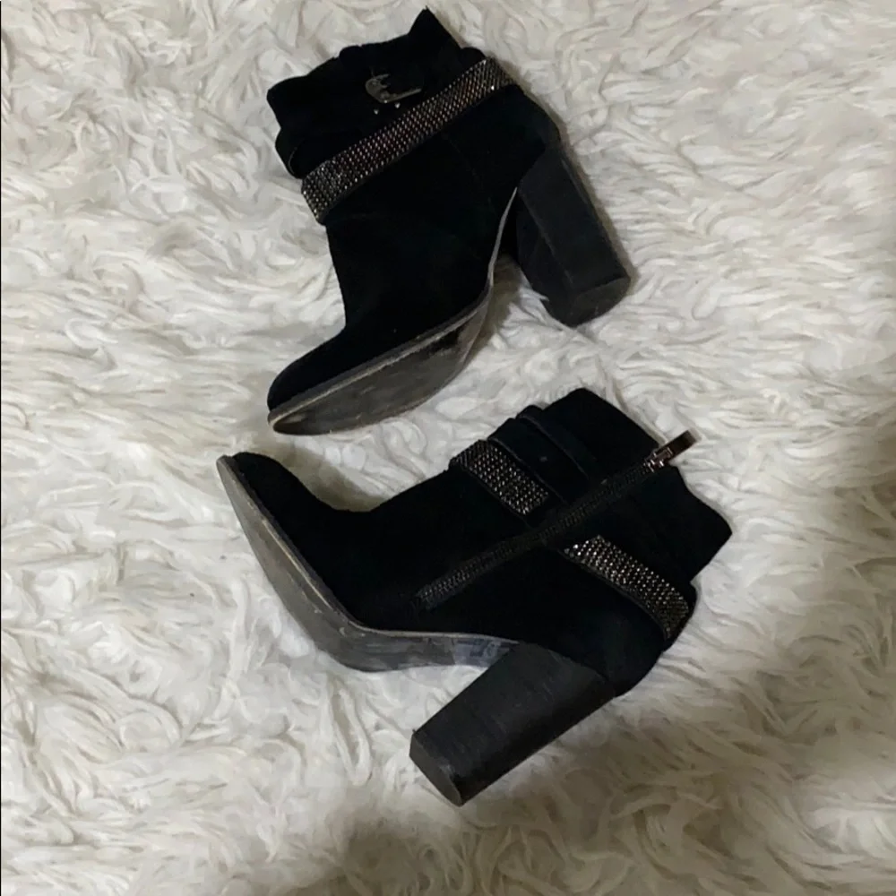 Nine West Zazax Black Suede Western Booties